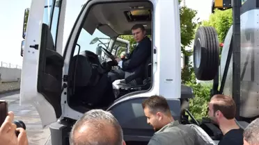 Viranşehir Belediyesi Öz Kaynaklarıyla Asfalt Distribütörü Aldı