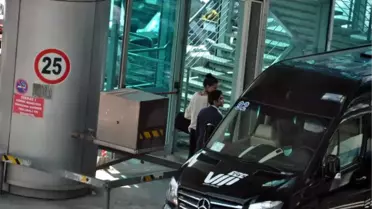 Adriana Lima ve Metin Hara Bu Kez Birlikte ABD'ye Uçtu (Geniş Haber)