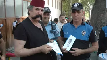Polisten Cami Cemaatine Kurban Bayramı Öncesi Sahte Para Uyarısı