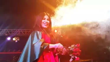 Afganistan'ın Kim Kardashian'ı Ölüm Tehditlerine Rağmen Konser Verdi