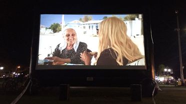 Hükümet Kadın Ve Eyvah Eyvah 2 İzleyenleri Kahkahalara Boğdu