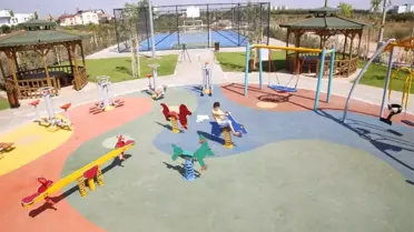 Döşemealtı Belediyesi'nden Yeni Nesil Parklar