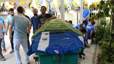 Genç Futbolcu Formasıyla Son Yolculuğuna Uğurlandı
