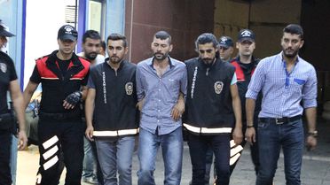Dayısının Oğlunu Öldürdü