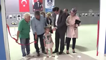 Yarım Asırdır Biriktirdiği Atatürk Fotoğraflarından Sergi Açtı