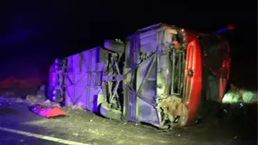 Sivasta Yolcu Otobüsü Devrildi: 1 Ölü, 3 Yaralı