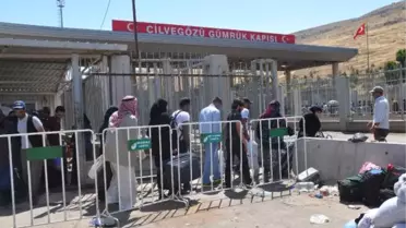 Suriyeliler Savaş Ortamında Bayramlaşmaya Gidiyor