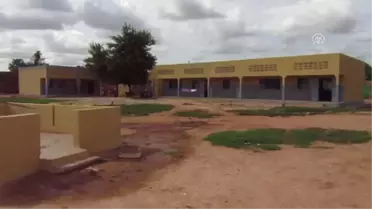 Tika'nın Gönüllüleri Okul Tadilat Çalışmalarına Katıldı - Burkina