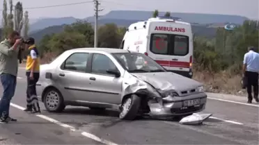 Kütahya Domaniç'te Trafik Kazası: 2 Yaralı