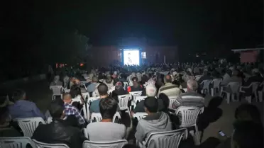 Tapan'da Yazlık Sinema Keyfi