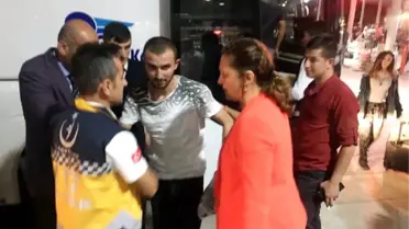 Dha Yurt - Terör Saldırısında Yaralanan Askerin Otobüsle Gönderilmesine Tepki (Görüntü Ekiyle...