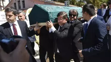 Şerif Mardin Son Yolculuğuna Uğurlandı, Tabutunu Davutoğlu Omuzladı
