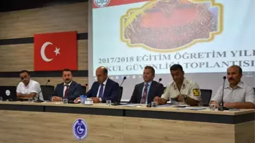 Biga'da Okul Güvenliği Toplantısı