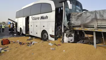 Ankara'da Yolcu Otobüsü Tıra Çarptı: 3 Ölü