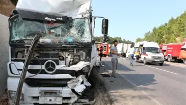 Zonguldak'ta 3 Araçlı Zincirleme Kaza: 3 Yaralı