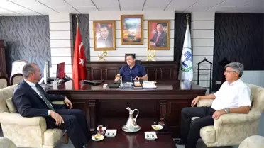 Başkan Bakıcı Makamında Misafirlerini Ağırladı
