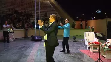 Kilisliler Ünlü Sanatçılarla Coştu...ömür Gedik Şarkılarıyla Kilislilere Eğlence Dolu Anlar Yaşattı