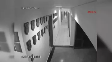 Polis Özel Harekatı Bombalayan Pilota, 'O Odanın Sırrı Ne' Sorusu