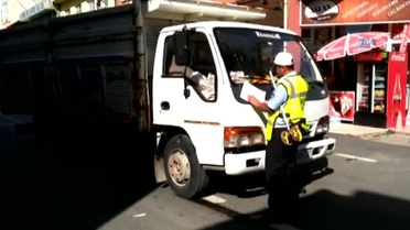 Aniden Yola Fırlayan Küçük Çocuğa Kamyon Çarptı