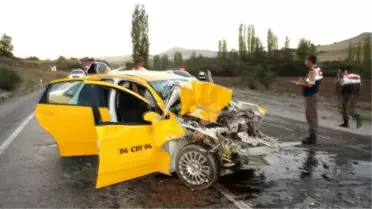 Hasta Ziyaretinden Dönen Göksu Çifti, Kazada Öldü