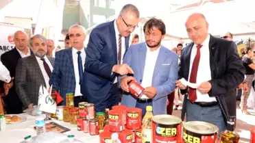 Karacabey'de 'Domates Festivali' Renkli Görüntülere Sahne Oldu