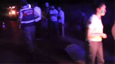 Doktorun Müdahale Etmek İstediği Kazazede Kadını Başka Bir Araç Daha Ezdi
