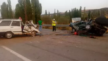 İki Otomobil Çarpıştı: 1 Ölü, 3 Yaralı