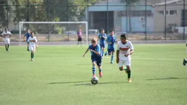 Yıldırım Belediyespor U14 Takımı Fırtına Gibi Esiyor