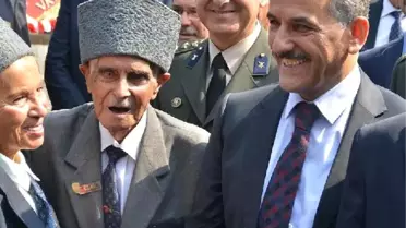 30 Ağustosta Sandalye ile Taşınan Kore Gazisi, Gaziler Günü'ne Katıldı