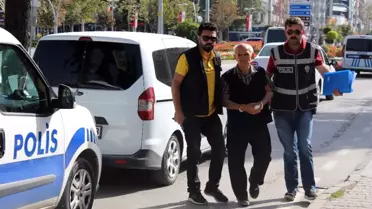 Karısını Bıçaklayarak Öldüren Yaşlı Adam Tutuklandı