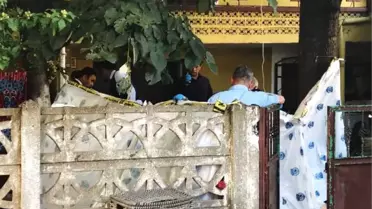 Eski Bakanın Ağabeyi Çatıdan Düşerek Öldü