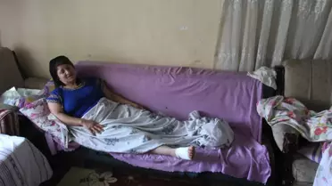 Baraj Gölüne Serinlemek İçin Ayaklarını Sokan Kadın, Yürüyemez Hale Geldi