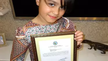 Kolye Yapıp Sattı, Gelirini Mehmetçik Vakfı'na Bağışladı