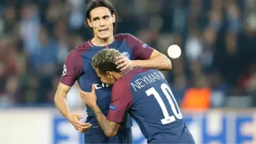 PSG'de Neymar ile Cavani'nin Sarılması, Geceye Damga Vurdu