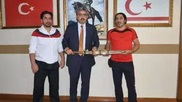 3 Özel Göktürk Kılıcından Biri Alıcık'a Verildi