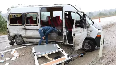 İşçileri Taşıyan Minibüs Devrildi: 16 Yaralı