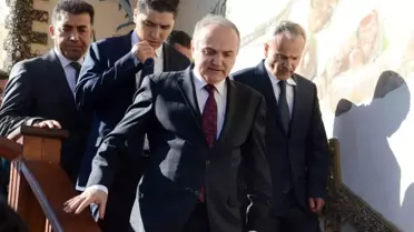 Bakan Özlü, Havaalanını Bakan Arslan ile Görüşecek