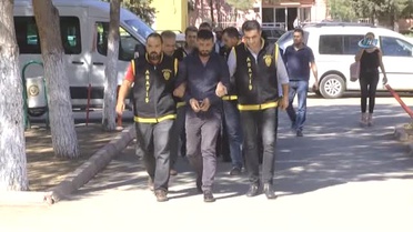 Borcunu Almak İçin Sosyal Medyadan Sevgilisiyle Tuzak Kurdu