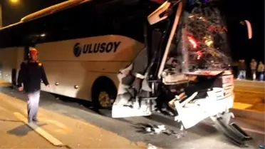 Samsun - Otobüs Kamyona Çarptı 2'si Ağır 5 Kişi Yaralı
