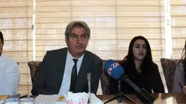 Hdp'li Vekiller Basınla Bir Araya Geldi