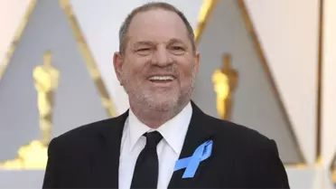 Cinsel Tacizle Suçlanan Ünlü Yapımcı Harvey Weinstein'ın Şirketiyle İlişiği Kesildi