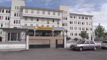 Ferace ile Okula Alınmadığı İddiası