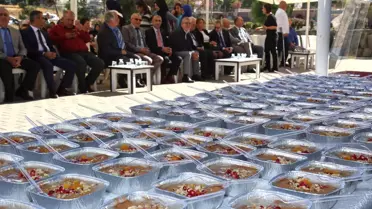 Aşure, Dostluk, Barış ve Kardeşlik Adına Dağıtıldı