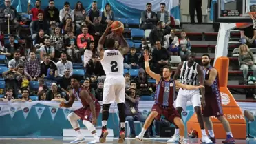 Sakarya Büyükşehir Basket İlk Galibiyetini Aldı