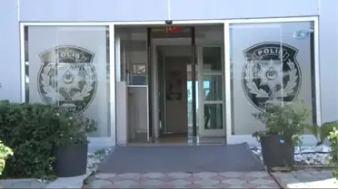 Cinnet Getirerek Eşi ve Kızını Öldüren Baba Saklandığı Araçta Yakalandı