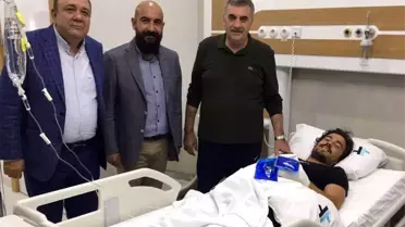 Başkan Toçoğlu'ndan Sakatlık Geçiren Sakaryaspor Takım Kaptanına Ziyaret