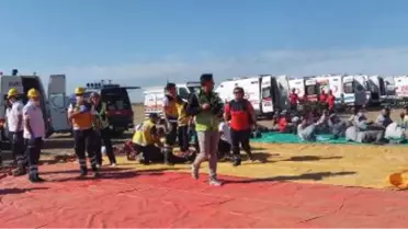Tatbikatta Gövdesi Üzerine Düşen Uçağa Müdahale Edildi