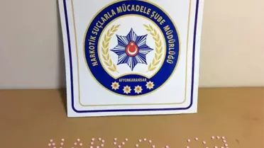 Üniversitede Görevli Memur Aracında Uyuşturucu Haplarla Yakalandı