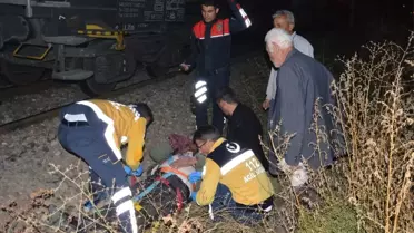 Yük Treninin Çarptığı Alkollü Şahıs Yaralandı