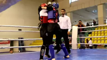 Muay Thai Müsabakası Edremitte Yapıldı